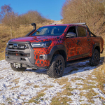 Load image into Gallery viewer, TOYOTA HILUX ROGUE (2020+) Grille Mount Kit - Lazerlamps Triple-R 750 Elite
