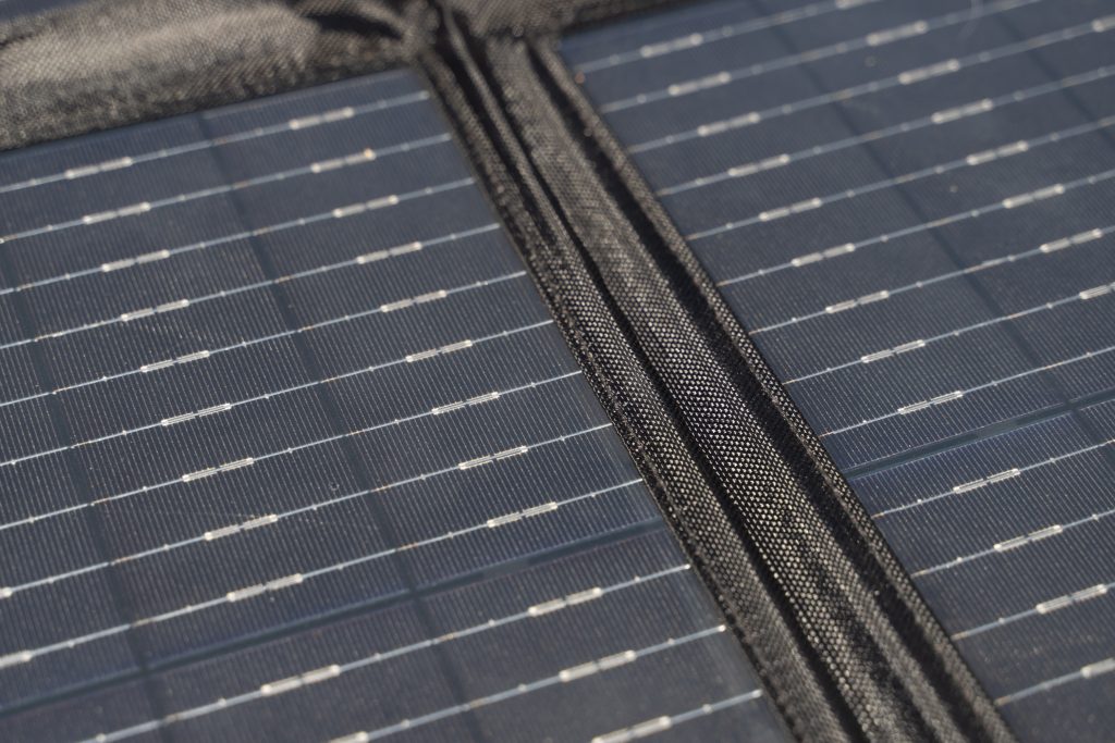 KT Solar 300W Solar Blanket Kit with Charge Regulator | Solar